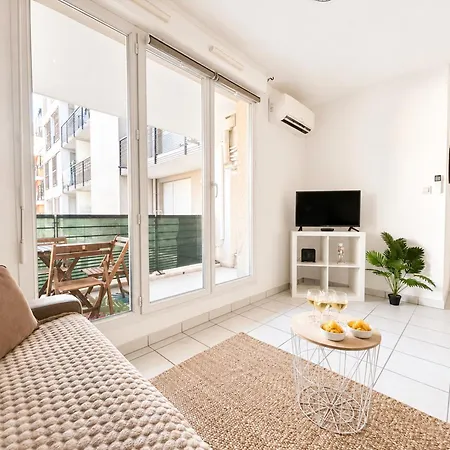 T2 Climatise Proche Gare De Apartamento